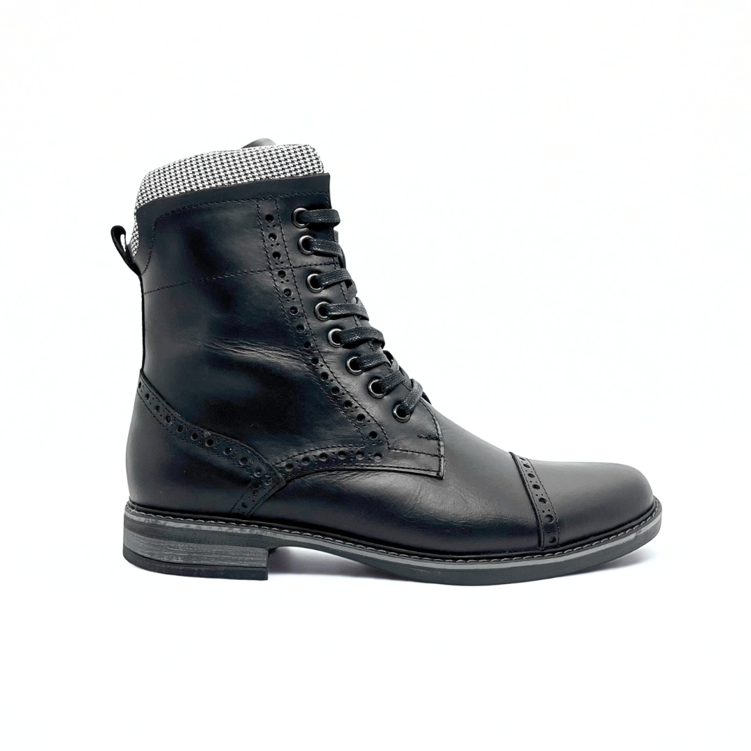 
                  
                    ¡NUEVAS! Botas Quin Paño, Negro 100% Cuero
                  
                