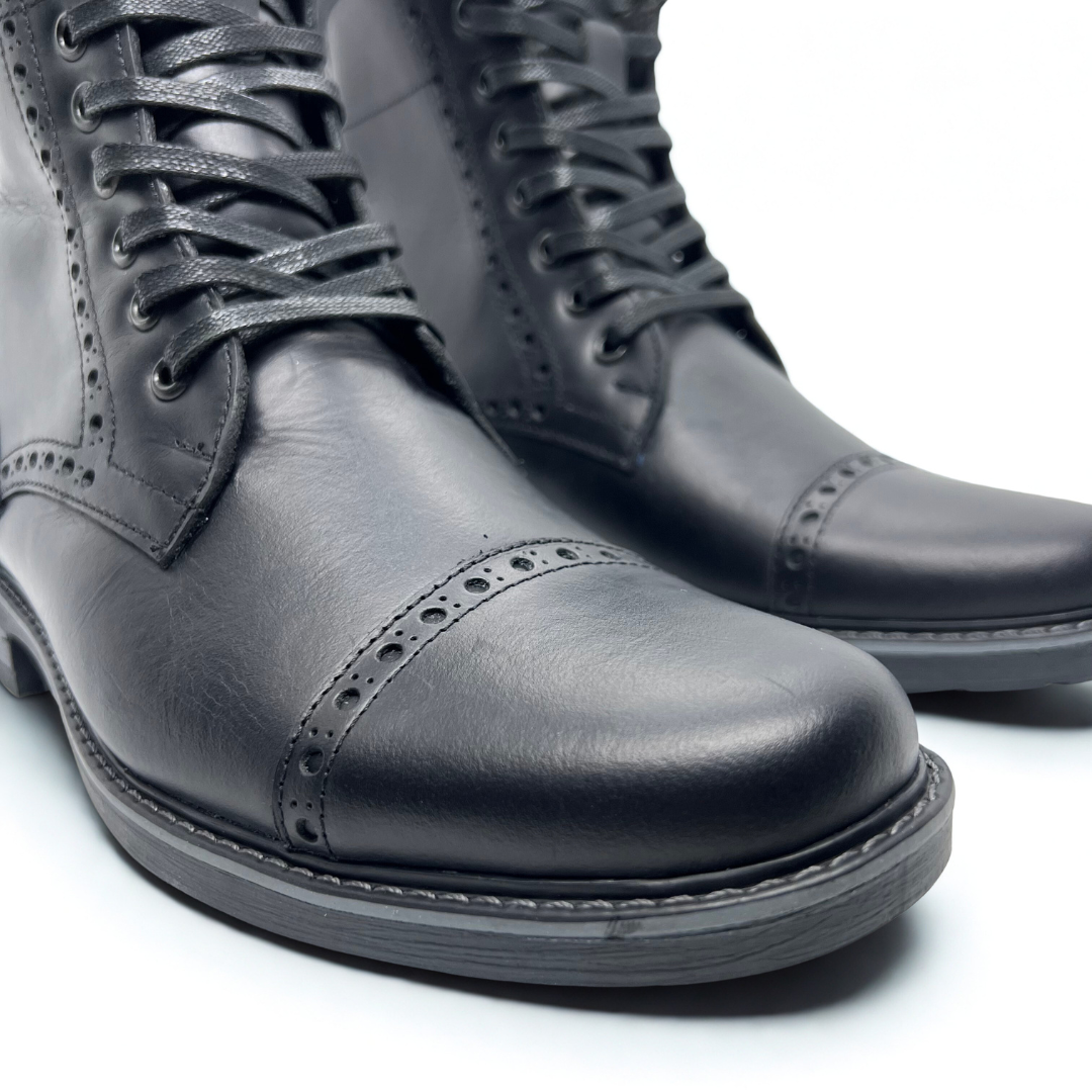 
                  
                    ¡NUEVAS! Botas Quin Paño, Negro 100% Cuero
                  
                