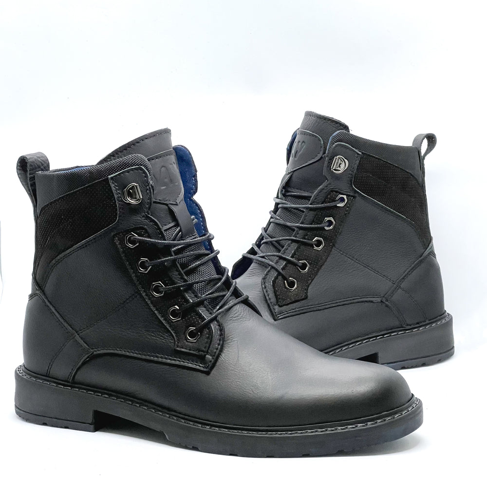 
                  
                    ¡NUEVAS! Botas Quin Negro Neo 100% Cuero
                  
                